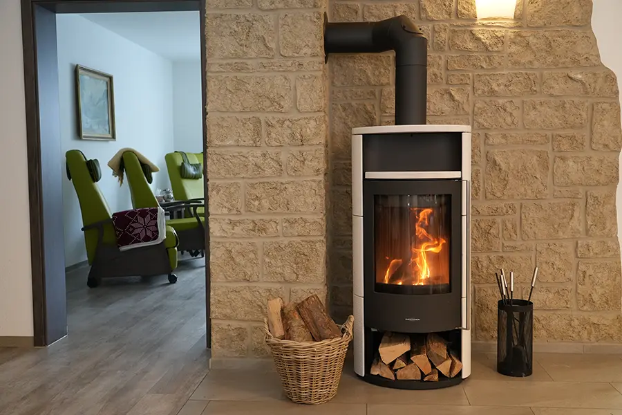Kamin und Ruheraum